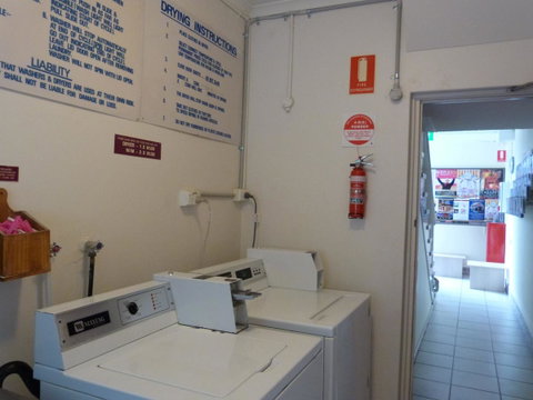 Glenelg Holiday Apartments - Corfu - Sunshine Coast Tourism 16