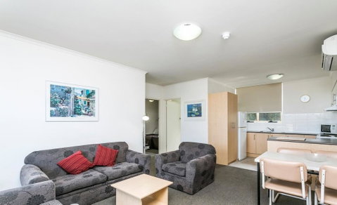 Glenelg Holiday Apartments - Corfu - Sunshine Coast Tourism 3