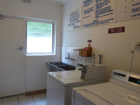 Glenelg Holiday Apartments - Corfu - Sunshine Coast Tourism 15