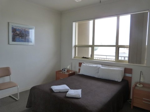 Glenelg Holiday Apartments - Corfu - Sunshine Coast Tourism 13