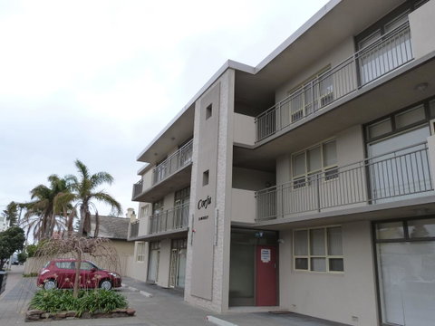 Glenelg Holiday Apartments - Corfu - Sunshine Coast Tourism 1