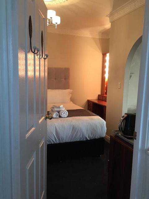 Angaston House - Sunshine Coast Tourism 6