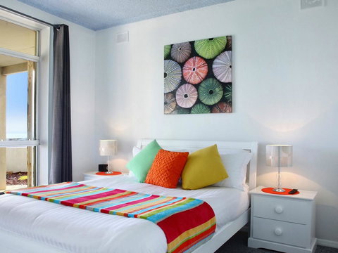 Seaview Sunset Holiday Apartments - Holiday Sunshine Coast 41