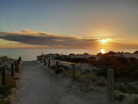 Seaview Sunset Holiday Apartments - Holiday Sunshine Coast 1