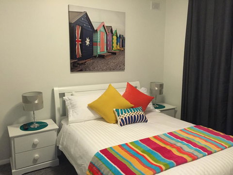 Seaview Sunset Holiday Apartments - Holiday Sunshine Coast 14