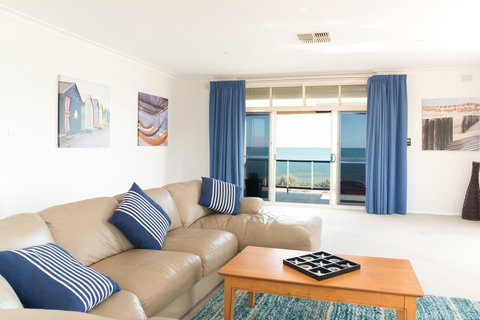 Seaview Sunset Holiday Apartments - Holiday Sunshine Coast 0