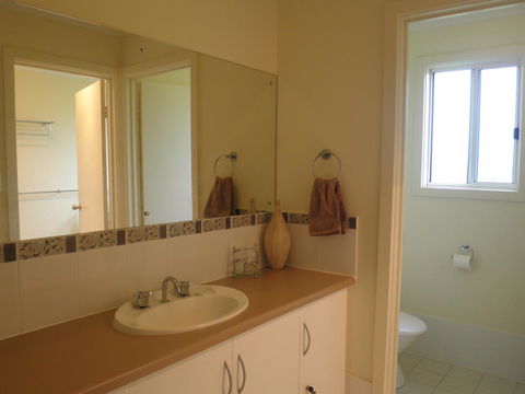 The Haven - Island Beach - Holiday Sunshine Coast 13
