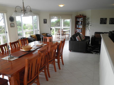 The Haven - Island Beach - Holiday Sunshine Coast 15