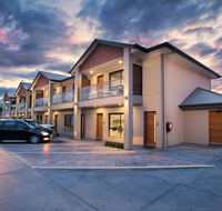 Renmark Holiday Apartment - Holiday Sunshine Coast