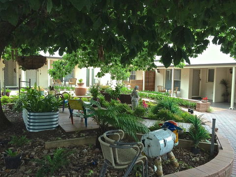 Hahndorf Oak Tree Cottages - Sunshine Coast Tourism 0