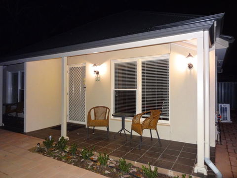 Hahndorf Oak Tree Cottages - Sunshine Coast Tourism 2