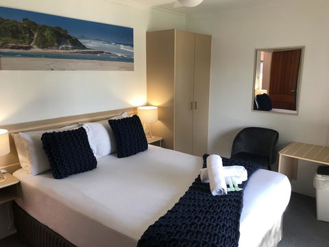 OCEAN BREEZE MOTEL - Sunshine Coast Tourism 22