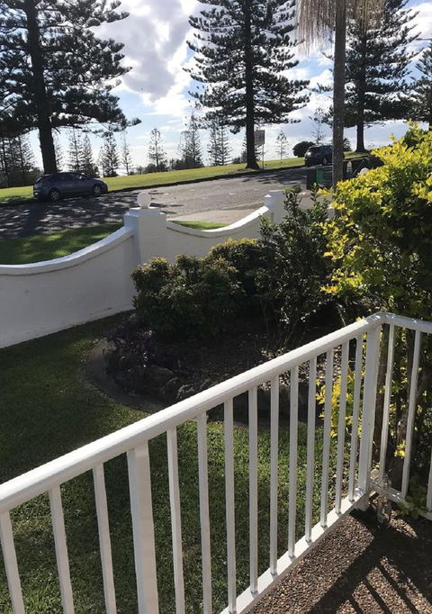 OCEAN BREEZE MOTEL - Sunshine Coast Tourism 19
