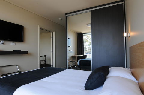 Mansfield Park Hotel - Sunshine Coast Tourism 15