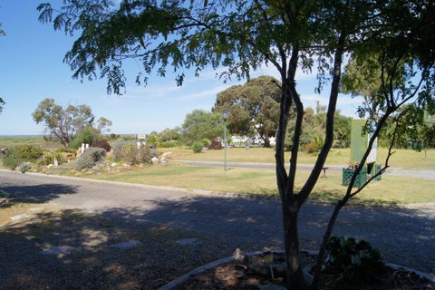 Milang Lakes Motel - Sunshine Coast Tourism 6