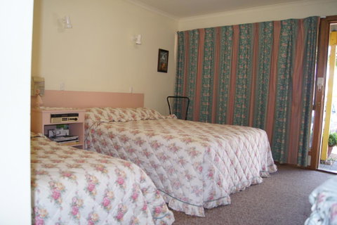 Milang Lakes Motel - Sunshine Coast Tourism 10