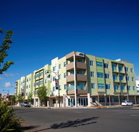 Quest Mawson Lakes - Holiday Sunshine Coast
