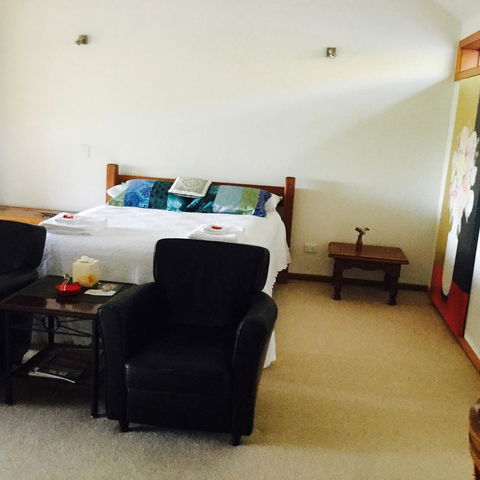 STUDIO ECHUNGA Adelaide Hills - Sunshine Coast Tourism 3