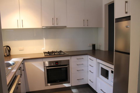 Adelaide DressCircle Apartments - Archer Street - Holiday Sunshine Coast 19