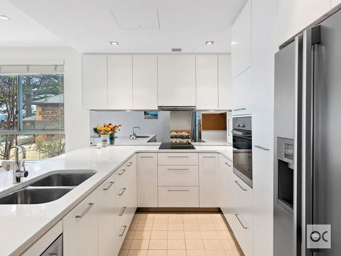 Breeze Beachfront Apartment - Holiday Sunshine Coast 39