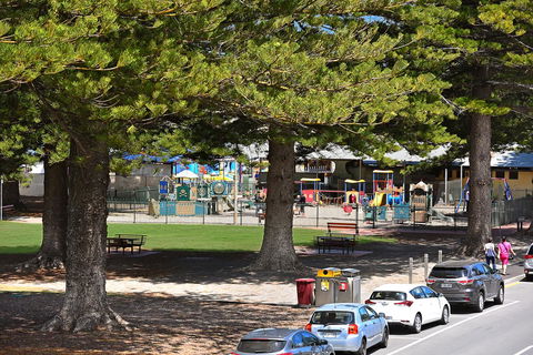 Breeze Beachfront Apartment - Holiday Sunshine Coast 1