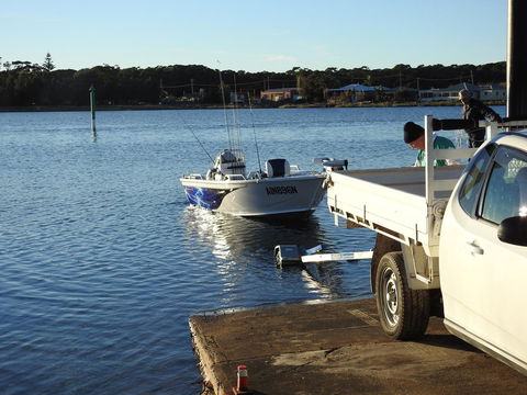 Lake Edge Apartments - Holiday Sunshine Coast 23