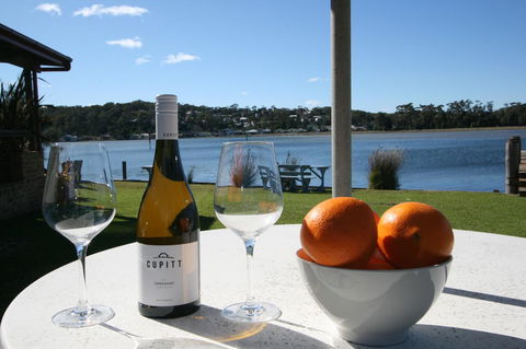 Lake Edge Apartments - Holiday Sunshine Coast 29