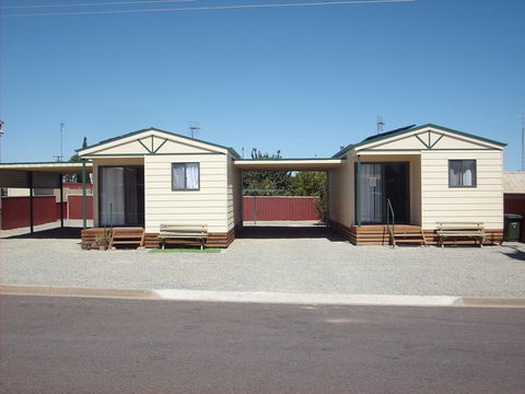 Jacko's Holiday Cabins - Sunshine Coast Tourism 0