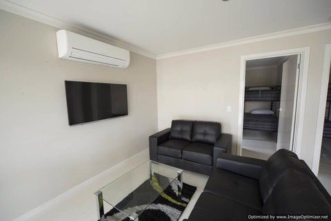 Paringa Resort - Holiday Sunshine Coast 3