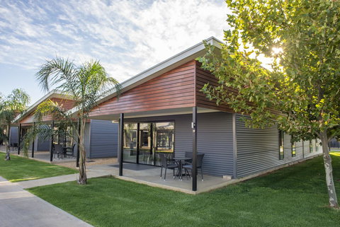 Paringa Resort - Holiday Sunshine Coast 0