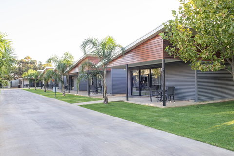 Paringa Resort - Holiday Sunshine Coast 4