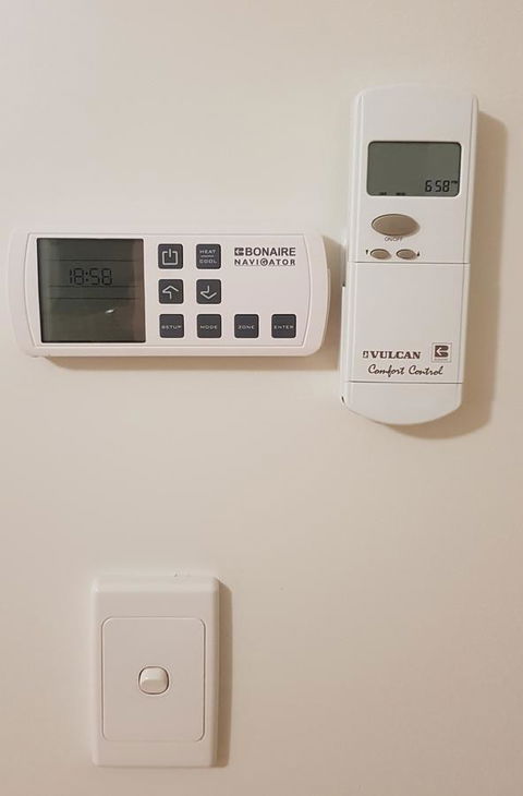 Aldinga Beach Overnighter Or Getaway Home - Sunshine Coast Tourism 8