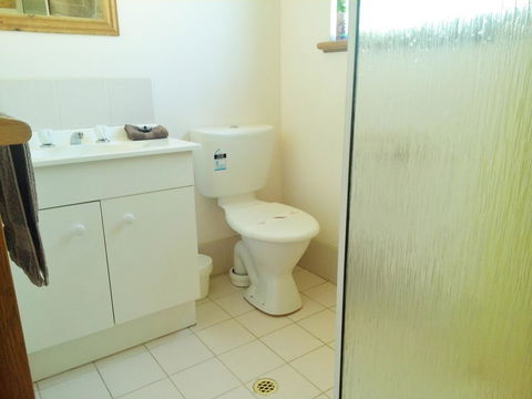 Wenton Farm Holiday Cottages - Sunshine Coast Tourism 3