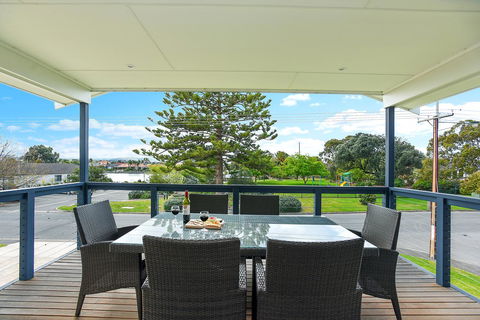 'Hope House' - Encounter Bay - Holiday Sunshine Coast 24