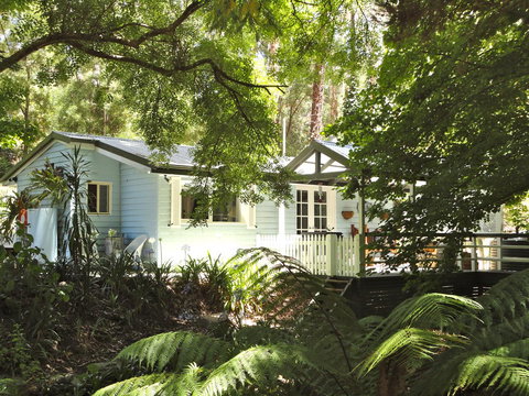 Aldgate Valley Bed And Breakfast - Holiday Sunshine Coast 0