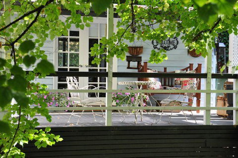 Aldgate Valley Bed And Breakfast - Holiday Sunshine Coast 3