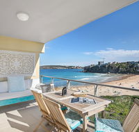 Beachfront Bliss - Holiday Sunshine Coast