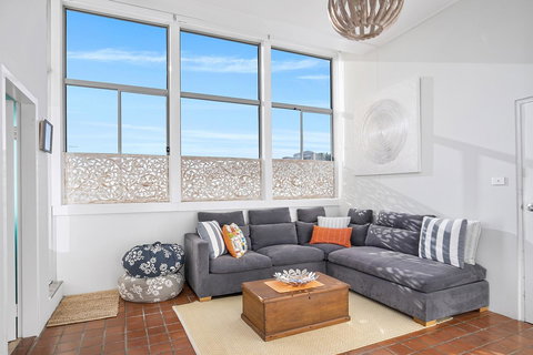 Beachfront Bliss - Holiday Sunshine Coast 9