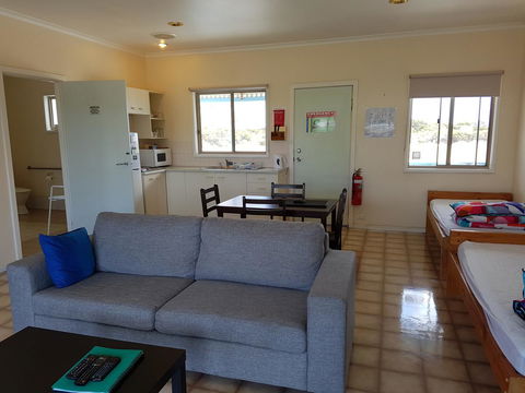 Marion Bay Holiday Villas - Sunshine Coast Tourism 12