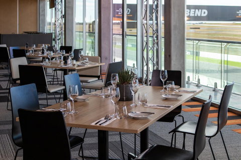 Rydges Pit Lane - Sunshine Coast Tourism 39
