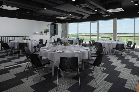 Rydges Pit Lane - Sunshine Coast Tourism 14