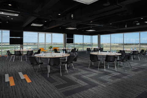 Rydges Pit Lane - Sunshine Coast Tourism 5