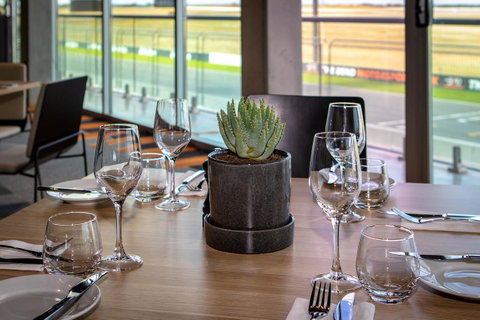 Rydges Pit Lane - Sunshine Coast Tourism 37