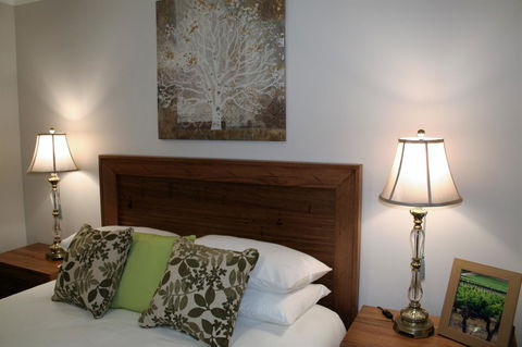 Jacaranda Homestay - Holiday Sunshine Coast 9