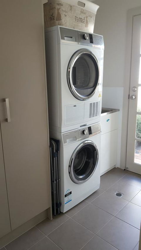 Jacaranda Homestay - Holiday Sunshine Coast 17