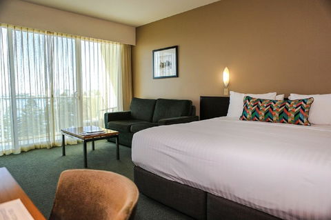 Port Lincoln Hotel - Holiday Sunshine Coast 9
