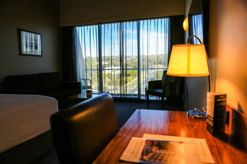 Port Lincoln Hotel - Holiday Sunshine Coast 5