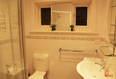 Grace Cottage - Holiday Sunshine Coast 14