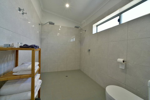 Great Northern Lodge - Holiday Sunshine Coast 2