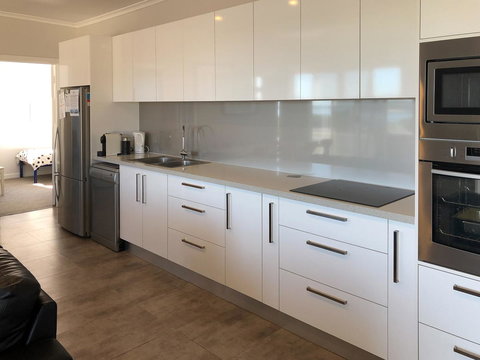 Beachview - Holiday Sunshine Coast 11